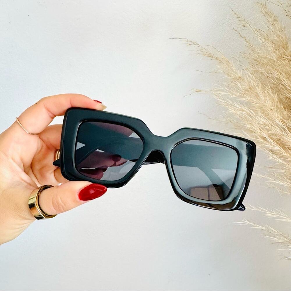 NEW NORDSTROM Black Solid $78 Chunky Oversized Plastic Sunglasses Sunnies Y2K - Picture 10 of 14